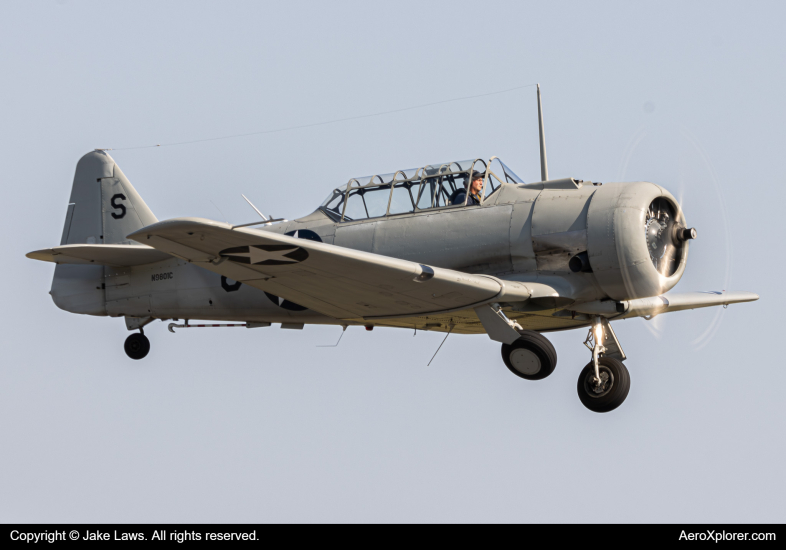 Photo of N9801C - PRIVATE North American SNJ-4 Texan at CJR on AeroXplorer Aviation Database