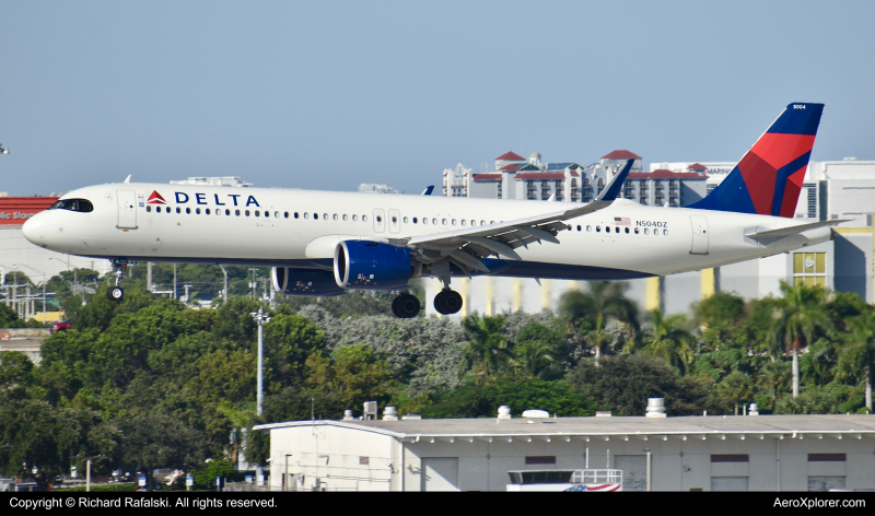 Photo of N504DZ - Delta Airlines Airbus A321NEO at FLL on AeroXplorer Aviation Database