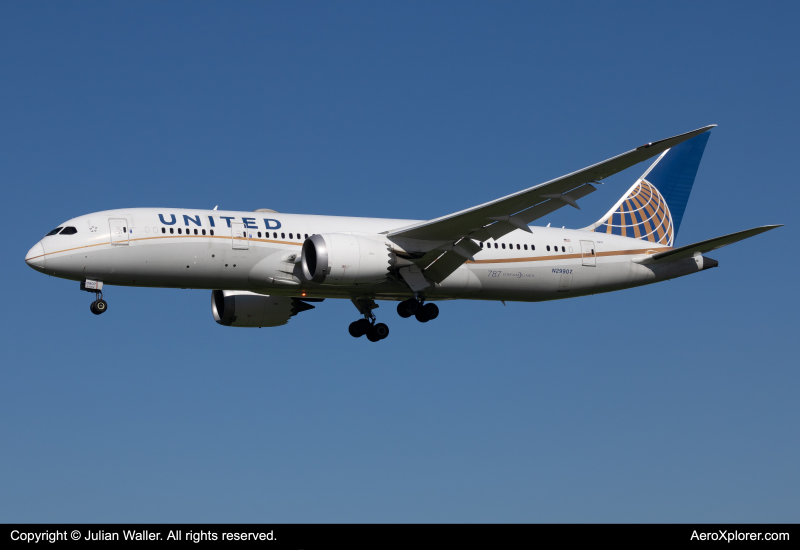 Photo of N29907 - United Airlines Boeing 787-8 at LAX on AeroXplorer Aviation Database