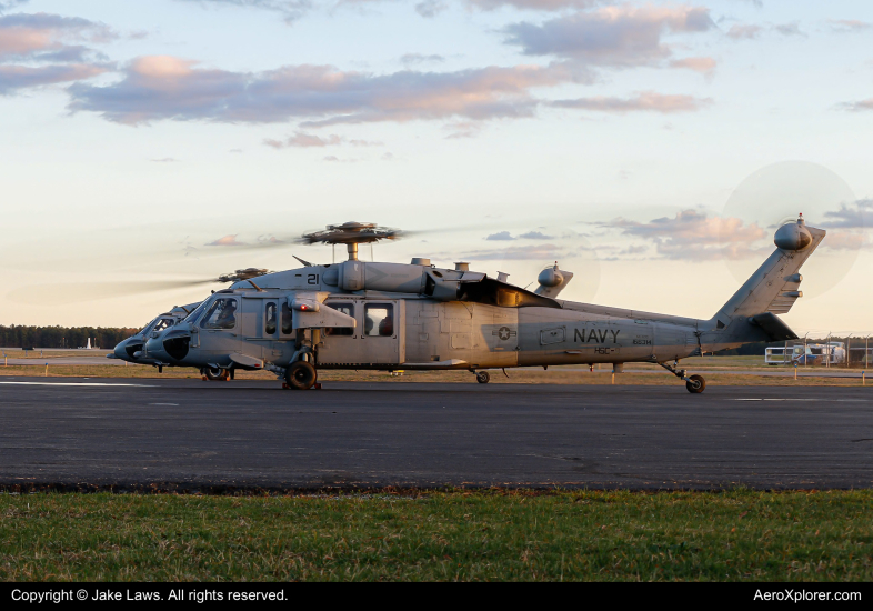 Photo of 166314 - USN - United States Navy MH-60S Seahawk at RIC on AeroXplorer Aviation Database