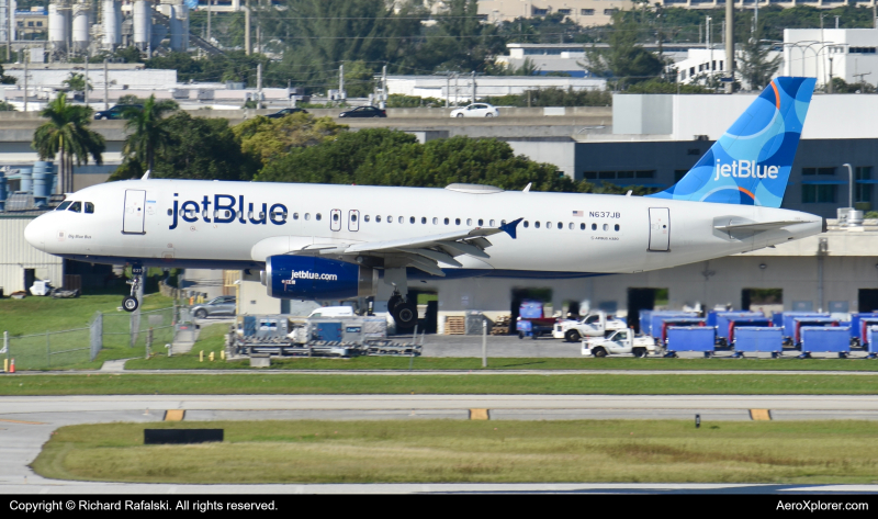 Photo of N637JB - JetBlue Airways Airbus A320 at FLL on AeroXplorer Aviation Database