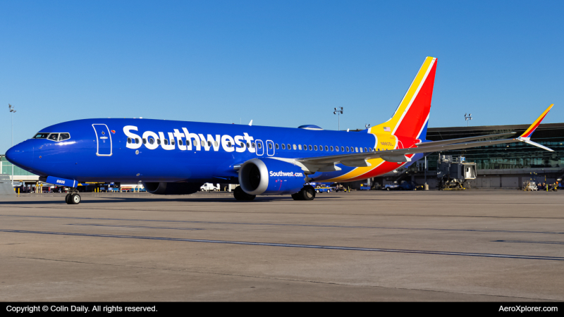 Photo of N8805L - Southwest Airlines Boeing 737 MAX 8 at HOU on AeroXplorer Aviation Database