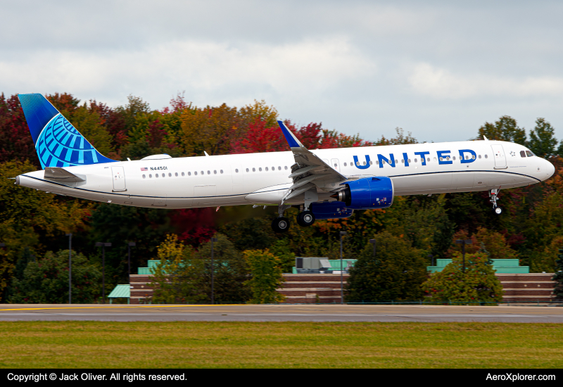 Photo of N44501 - United Airlines Airbus A321NEO at CLE on AeroXplorer Aviation Database