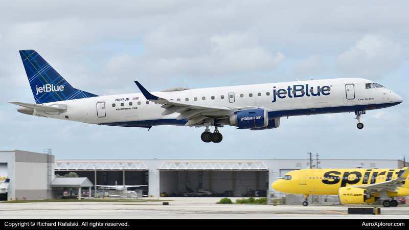 Photo of N197JB - JetBlue Airways Embraer E190 at FLL on AeroXplorer Aviation Database