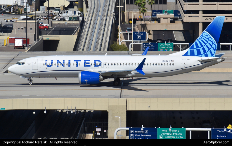 Photo of N17264 - United Airlines Boeing 737 MAX 8 at PHX on AeroXplorer Aviation Database