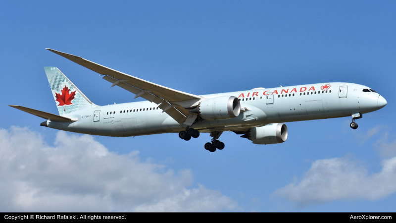Photo of C-FGHZ - Air Canada Boeing 787-9 at MCO on AeroXplorer Aviation Database