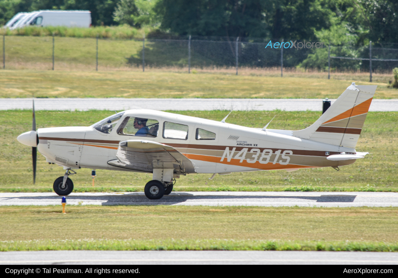 Photo of N4381S - PRIVATE Piper PA-28 at DMW on AeroXplorer Aviation Database