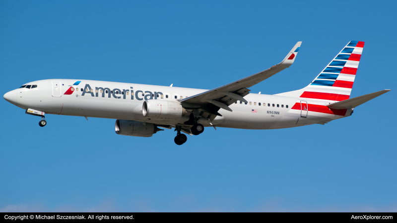 Photo of N961NN - American Airlines Boeing 737-800 at ORD on AeroXplorer Aviation Database