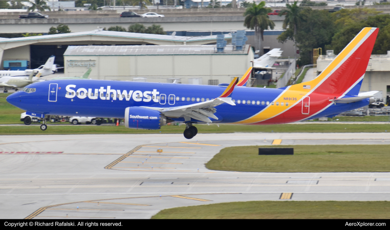Photo of N8913S - Southwest Airlines Boeing 737 MAX 8 at FLL on AeroXplorer Aviation Database