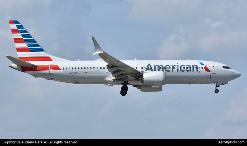 Photo of N303RE - American Airlines Boeing 737 MAX 8 at MIA on AeroXplorer Aviation Database