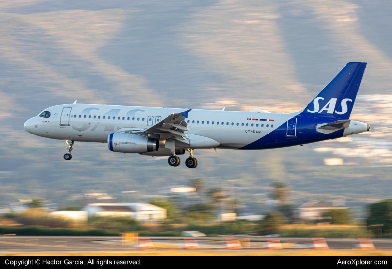Photo of OY-KAM - Scandinavian Airlines Airbus A320 at AGP on AeroXplorer Aviation Database