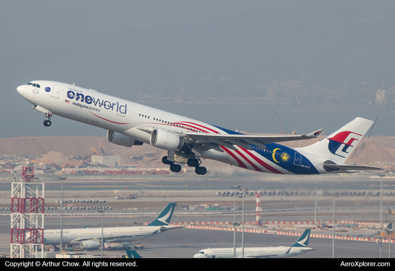 Photo of 9M-MTO - Malaysia Airlines Airbus A330-300 at HKG on AeroXplorer Aviation Database