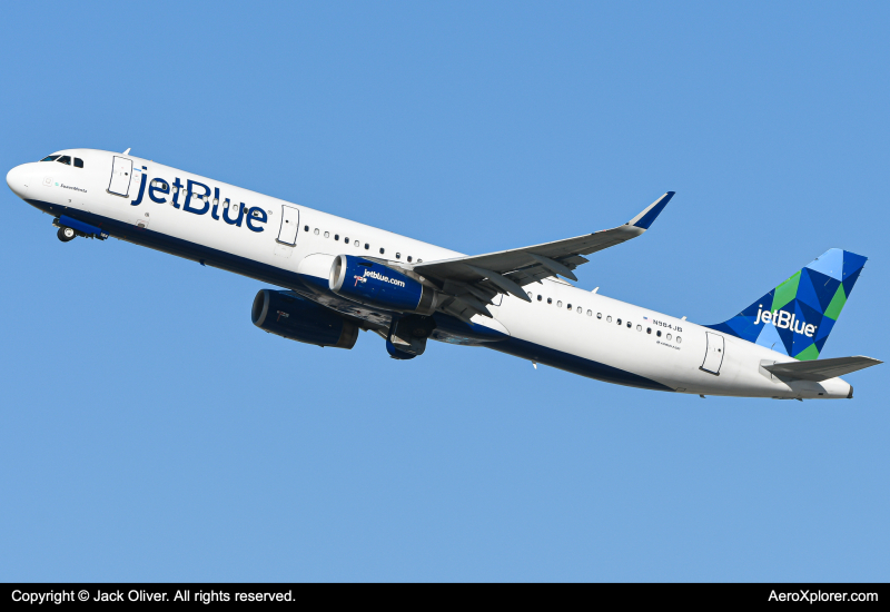 Photo of N984JB - JetBlue Airways Airbus A321-200 at LAX on AeroXplorer Aviation Database