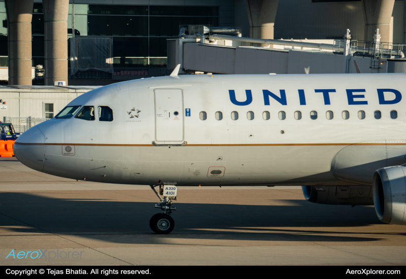 Photo of N401UA - United Airlines Airbus A320 at DFW on AeroXplorer Aviation Database