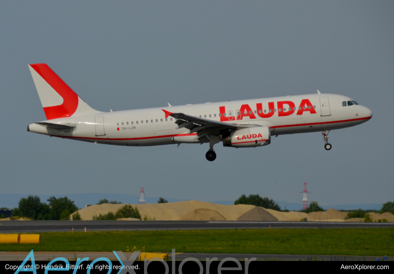 Photo of 9H-LOM - Lauda Europe Airbus A320 at VIE on AeroXplorer Aviation Database