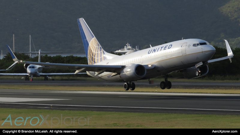 Photo of N17151 - United Airlines Boeing 737-700 at STT on AeroXplorer Aviation Database