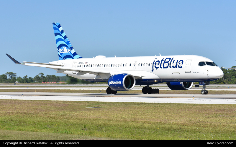 Photo of N3102J - JetBlue Airways Airbus A220-300 at MCO on AeroXplorer Aviation Database