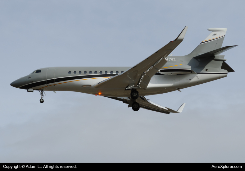 Photo of N747RL - PRIVATE Dassault Falcon 7X at BIL on AeroXplorer Aviation Database