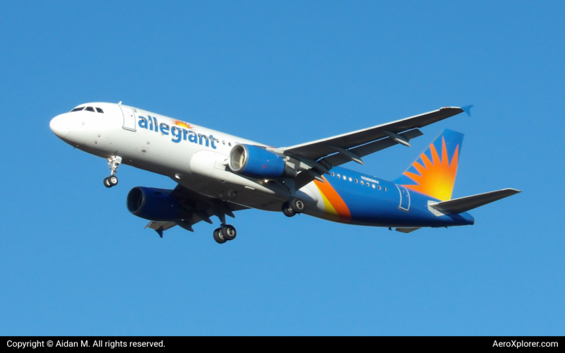Photo of N260NV - Allegiant Air Airbus A320 at PIT on AeroXplorer Aviation Database