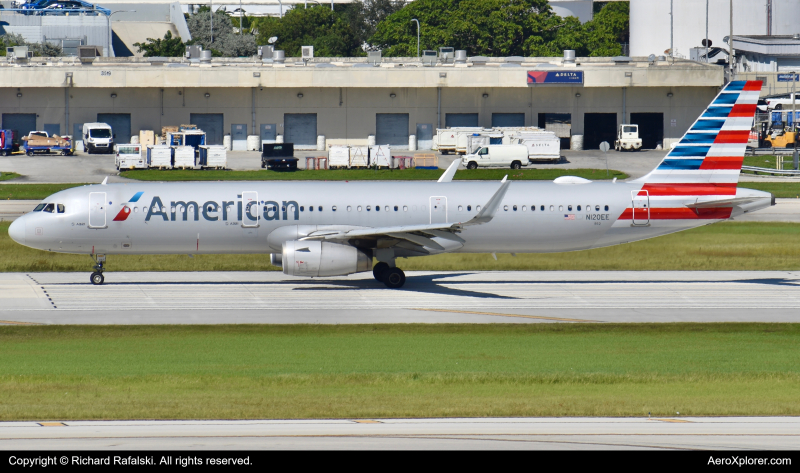 Photo of N120EE - American Airlines Airbus A321-200 at FLL on AeroXplorer Aviation Database