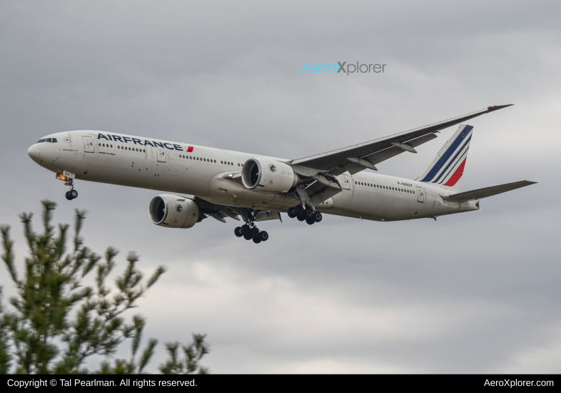 Photo of F-GSQY - Air France Boeing 777-300ER at IAD on AeroXplorer Aviation Database
