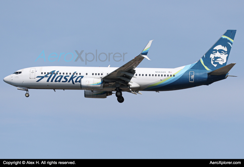 Photo of N563AS - Alaska Airlines Boeing 737-800 at BOS on AeroXplorer Aviation Database