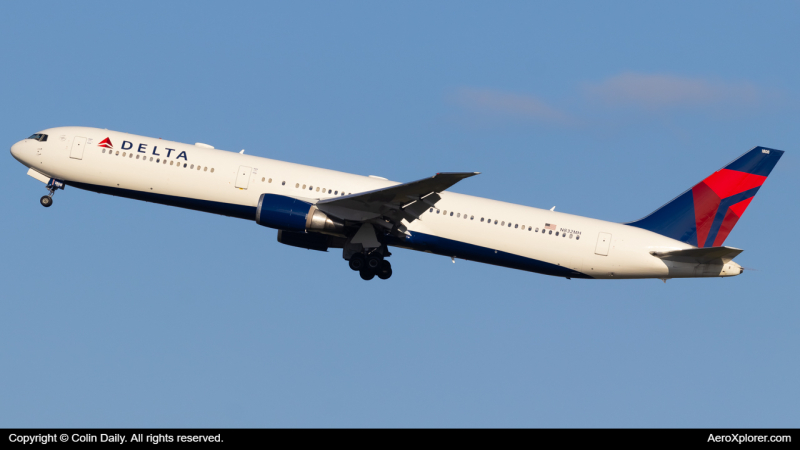 Photo of N832MH - Delta Airlines Boeing 767-400ER at MCO on AeroXplorer Aviation Database