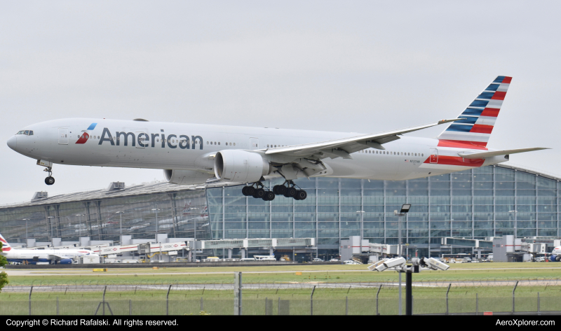 Photo of N727AN - American Airlines Boeing 777-300ER at LHR on AeroXplorer Aviation Database