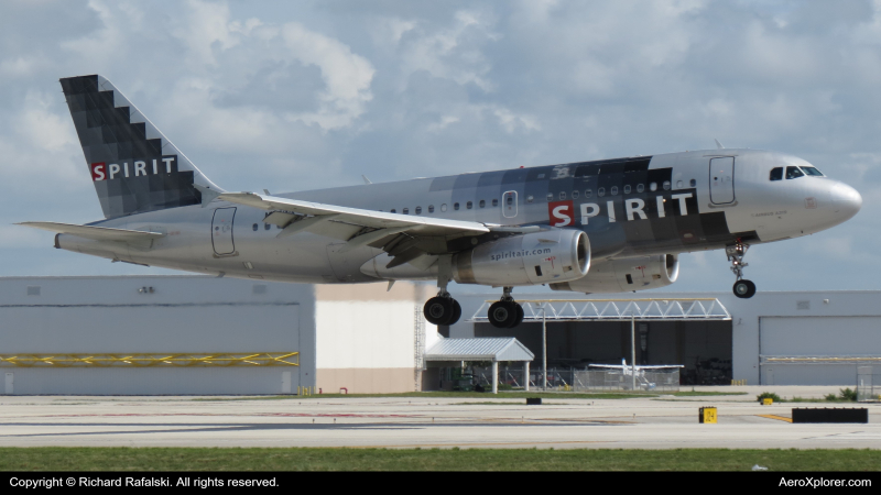 Photo of N531NK - Spirit Airlines Airbus A319 at FLL on AeroXplorer Aviation Database