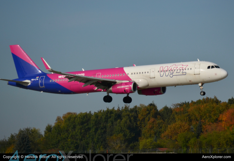 Photo of HA-LTA - Wizz Air Airbus A321-200 at NUE on AeroXplorer Aviation Database