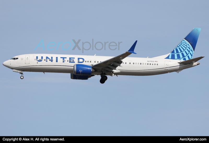 Photo of N27520 - United Airlines Boeing 737 MAX 9 at BOS on AeroXplorer Aviation Database