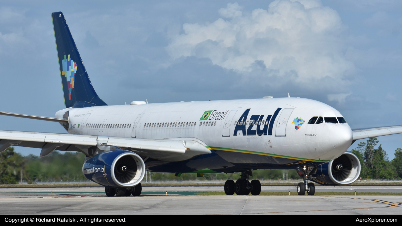 Photo of PR-AIZ - Azul  Airbus A330-200 at MCO on AeroXplorer Aviation Database