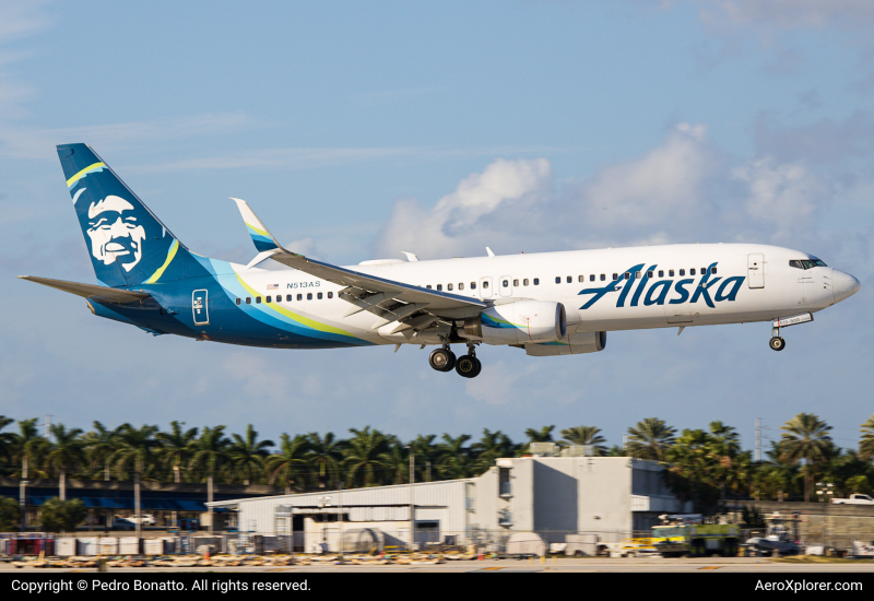 Photo of N513AS - Alaska Airlines Boeing 737-800 at FLL on AeroXplorer Aviation Database