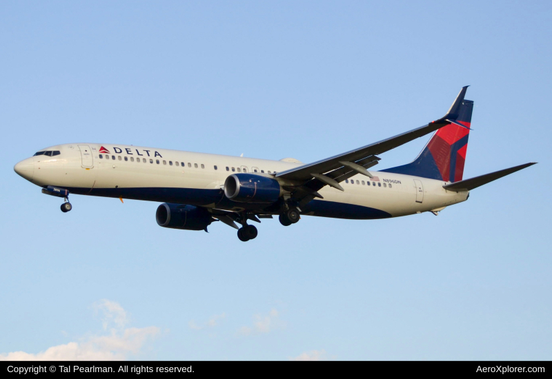 Photo of N896DN - Delta Airlines Boeing 737-900ER at BWI on AeroXplorer Aviation Database