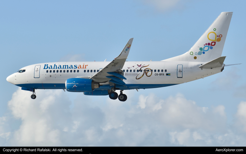 Photo of C6-BFA - Bahamasair Boeing 737-700 at FLL on AeroXplorer Aviation Database