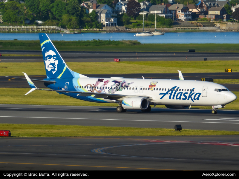 Photo of N589AS - Alaska Airlines Boeing 737-800 at BOS on AeroXplorer Aviation Database