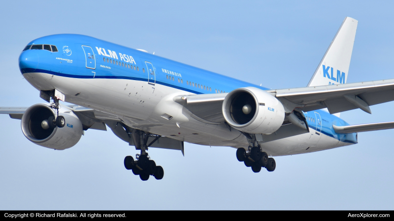 Photo of PH-BQM - KLM Boeing 777-200ER at ORD on AeroXplorer Aviation Database