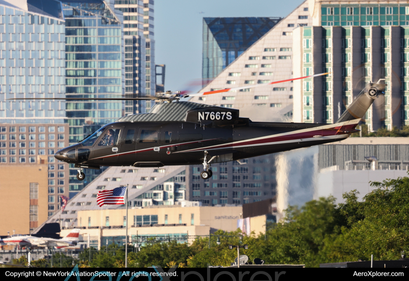 Photo of N7667S - PRIVATE Sikorsky S-76C at JRA on AeroXplorer Aviation Database
