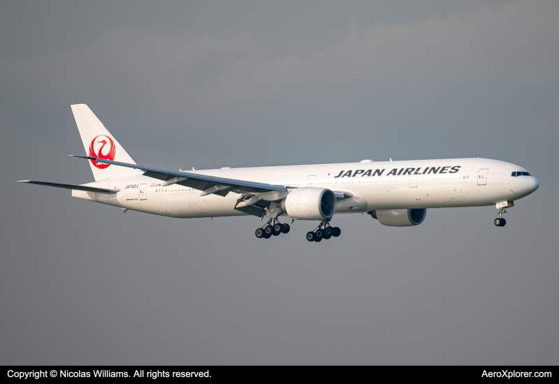 Photo of JA742J - Japan Airlines Boeing 777-300ER at HND on AeroXplorer Aviation Database