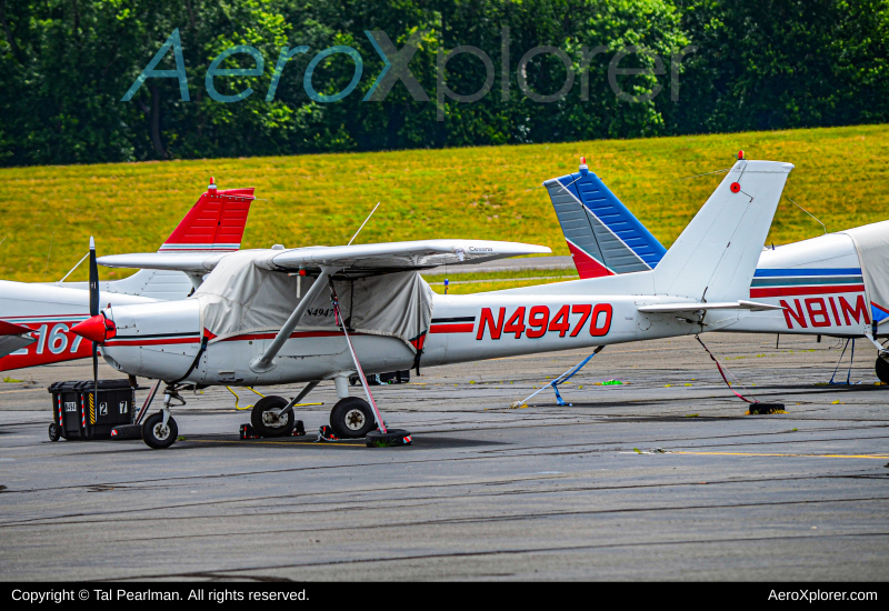 Photo of N49470 - PRIVATE Cessna 152 at HFD on AeroXplorer Aviation Database