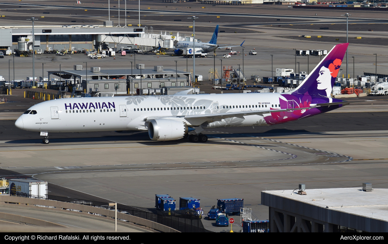 Photo of N780HA - Hawaiian Airlines Boeing 787-9 at PHX on AeroXplorer Aviation Database