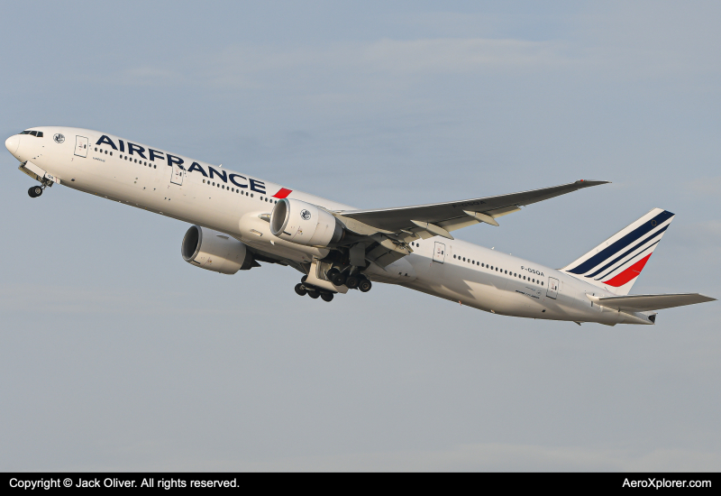 Photo of F-GSQA - Air France Boeing 777-300ER at LAX on AeroXplorer Aviation Database