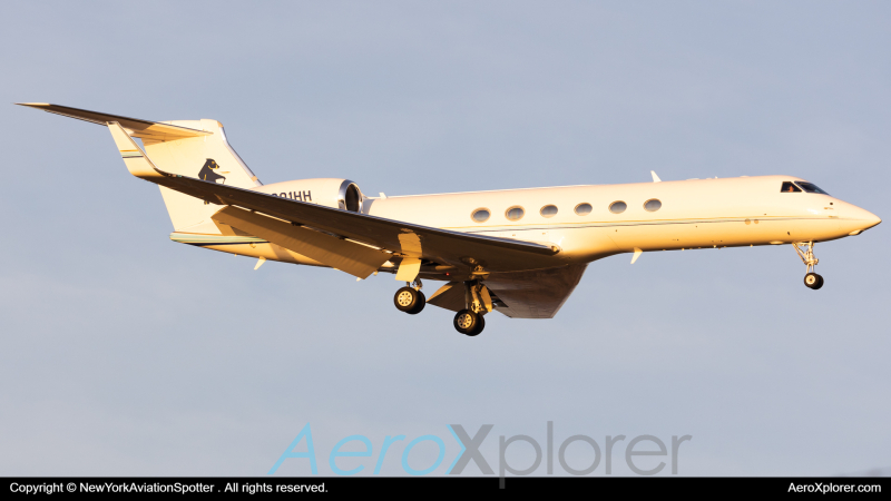 Photo of N801HH - Hogs Head Air II LLC Gulfstream V at HPN on AeroXplorer Aviation Database