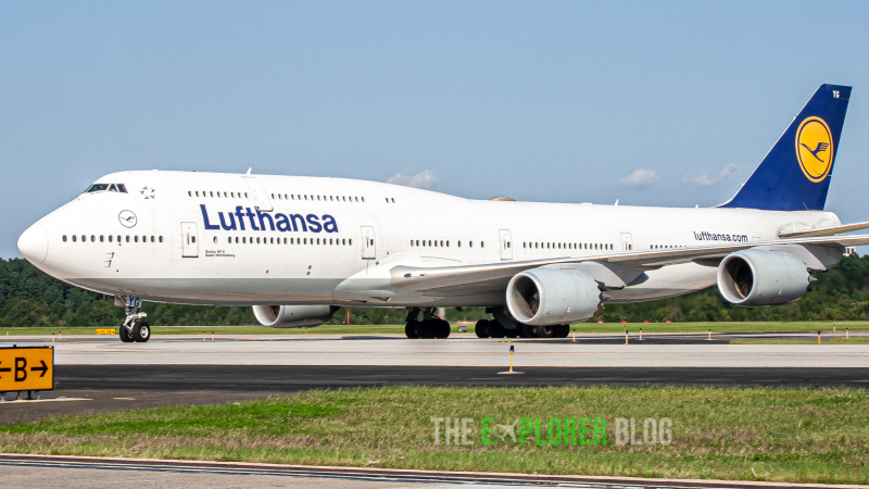 Photo of D-ABYG - Lufthansa Boeing 747-8i at IAD on AeroXplorer Aviation Database