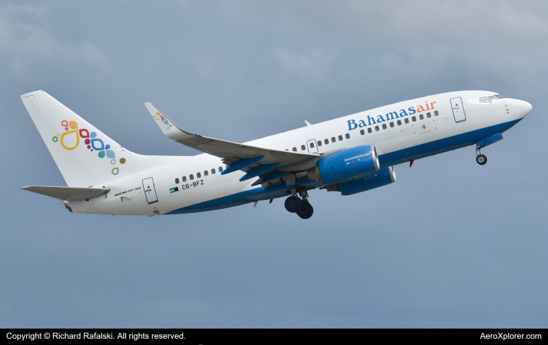 Photo of C6-BFZ - Bahamasair Boeing 737-700 at MCO on AeroXplorer Aviation Database