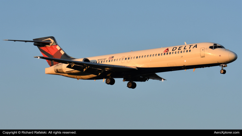 Photo of N932AT - Delta Airlines Boeing 717-200 at DAB on AeroXplorer Aviation Database