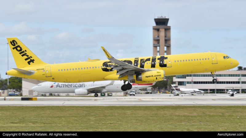 Photo of N684NK - Spirit Airlines Airbus A321-200 at PHX on AeroXplorer Aviation Database