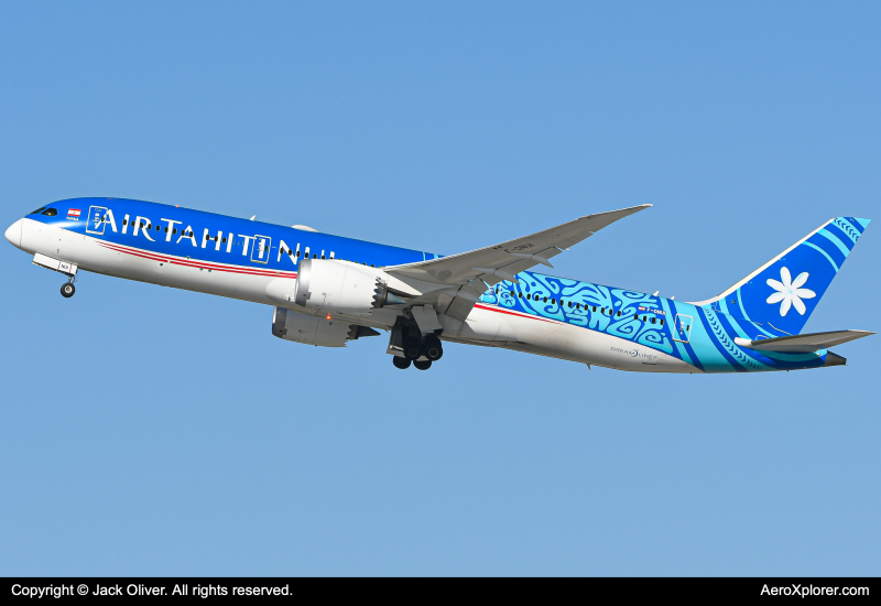 Photo of F-ONUI - Air Tahiti Nui Boeing 787-9 at LAX on AeroXplorer Aviation Database