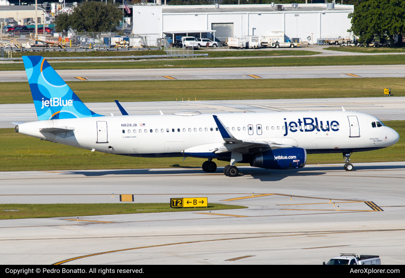 Photo of N828JB - JetBlue Airways Airbus A320 at FLL on AeroXplorer Aviation Database