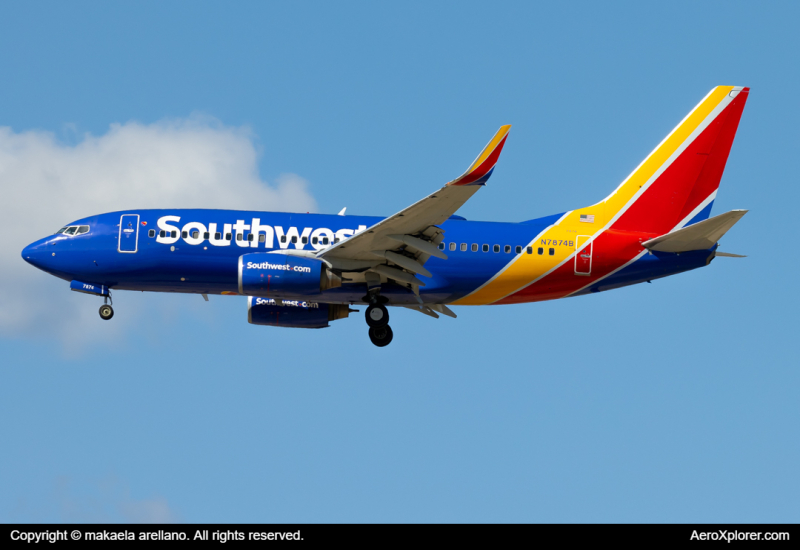 Photo of N7874B - Southwest Airlines Boeing 737-700 at BOI on AeroXplorer Aviation Database